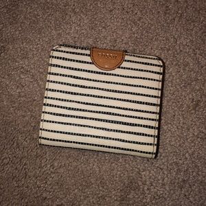 fossil wallet
